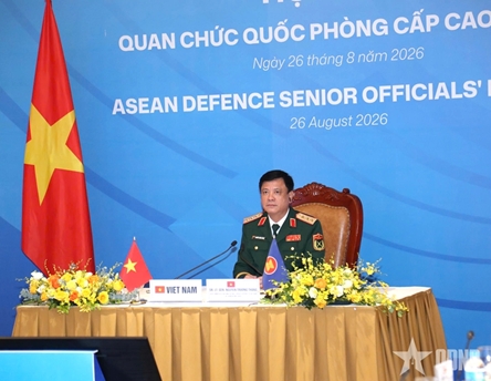 Sr. Lt. Gen. Nguyen Truong Thang attends ADSOM